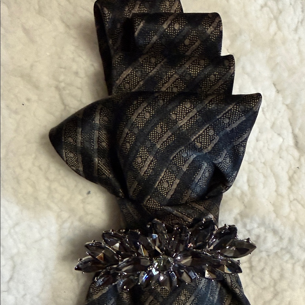 Black Patterned Tie Necklace with Crystal Tie Pin - Picture 2 of 3
